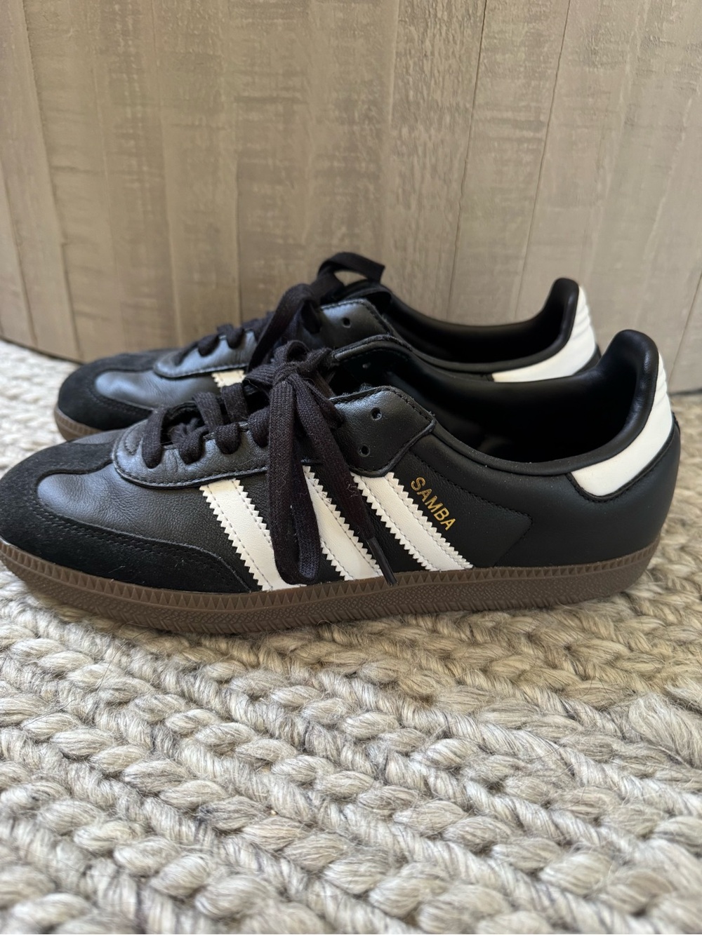 Adidas Samba Black/White Leather Unisex Sneakers 9